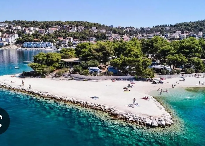 Vanja トロギール