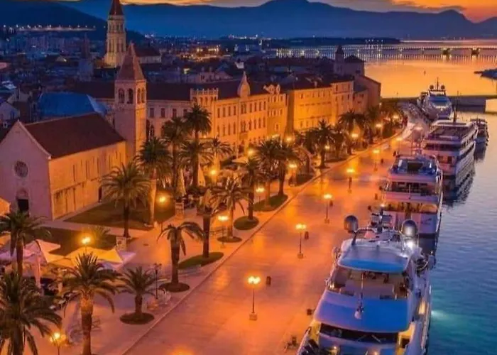 Vanja アパート トロギール